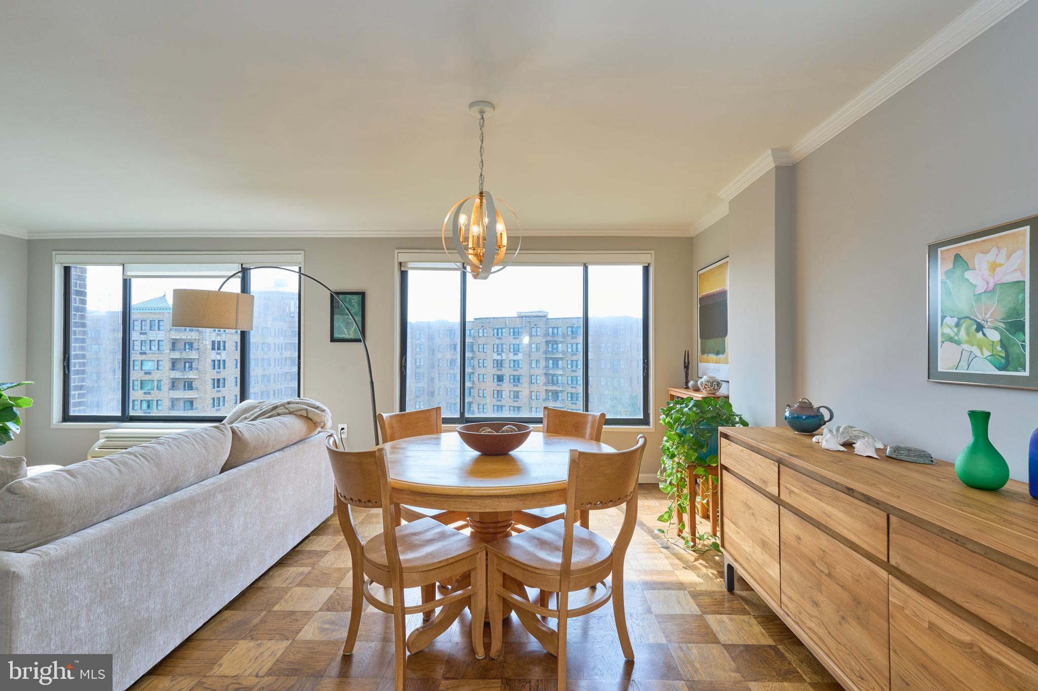 2501 Calvert St NW #809