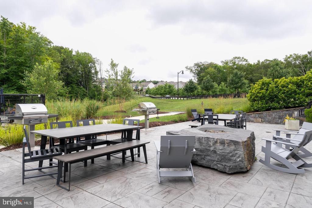 3238 WATERSHED BOULEVARD