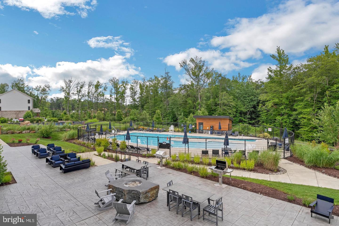 3238 WATERSHED BOULEVARD