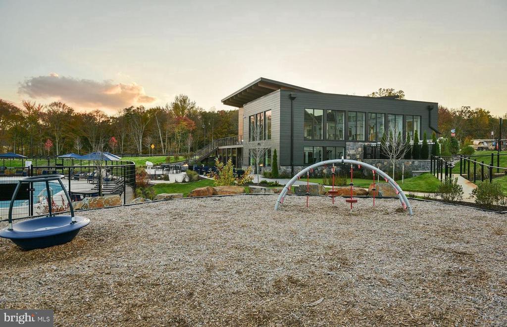 3238 WATERSHED BOULEVARD