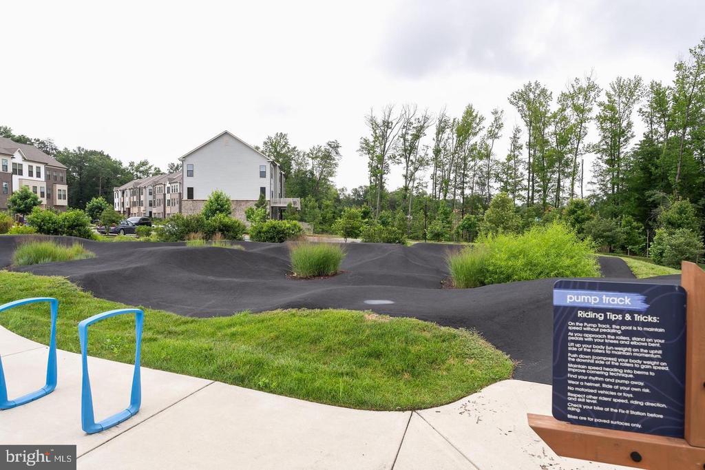 3238 WATERSHED BOULEVARD