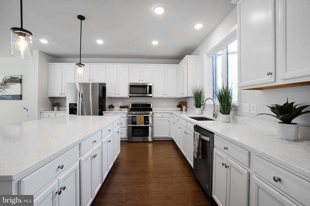 3238 WATERSHED BOULEVARD