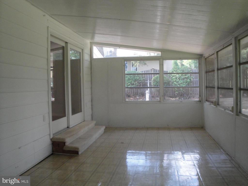 1825 OPALOCKA DR