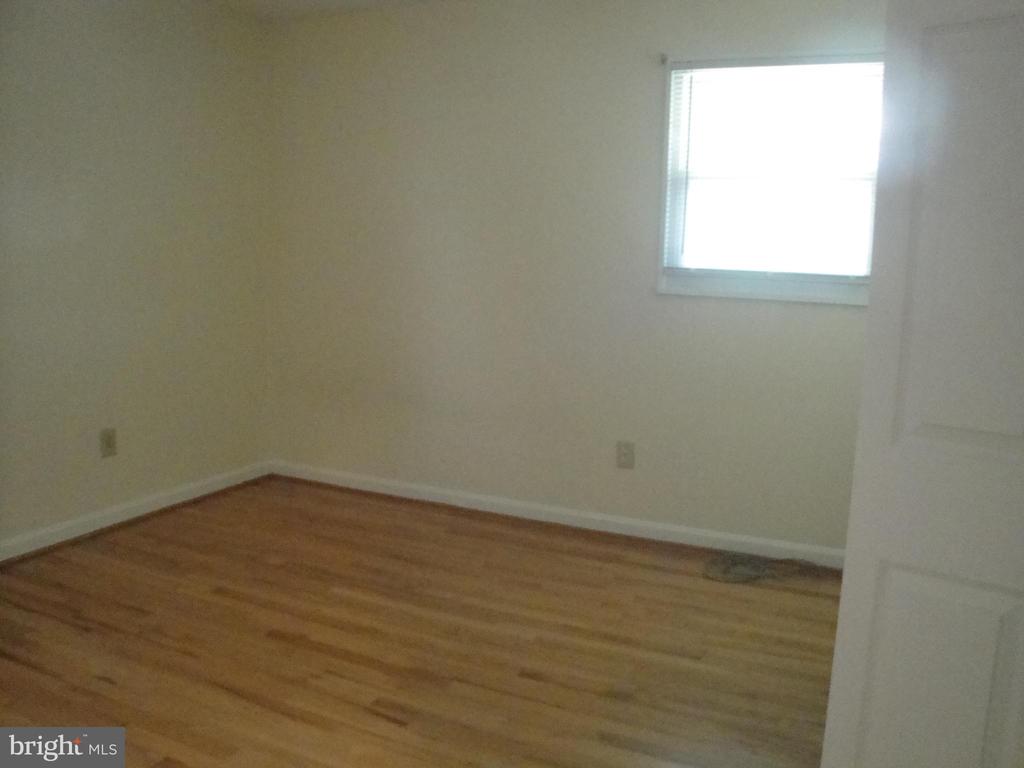 1825 OPALOCKA DR