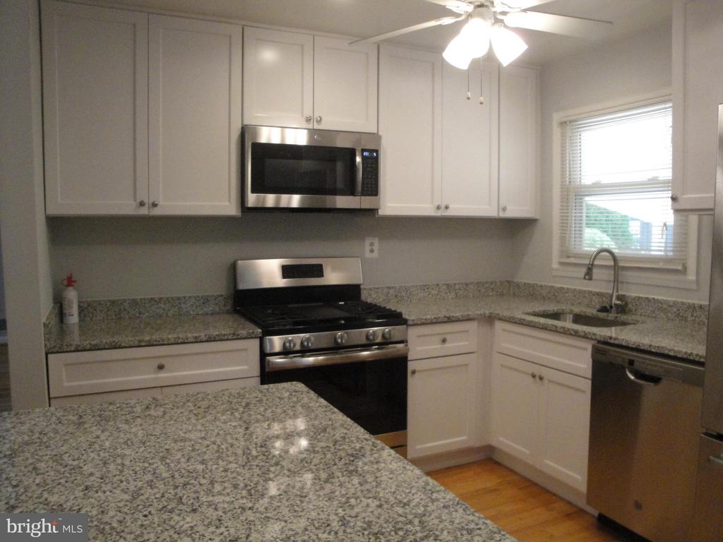 1825 OPALOCKA DR