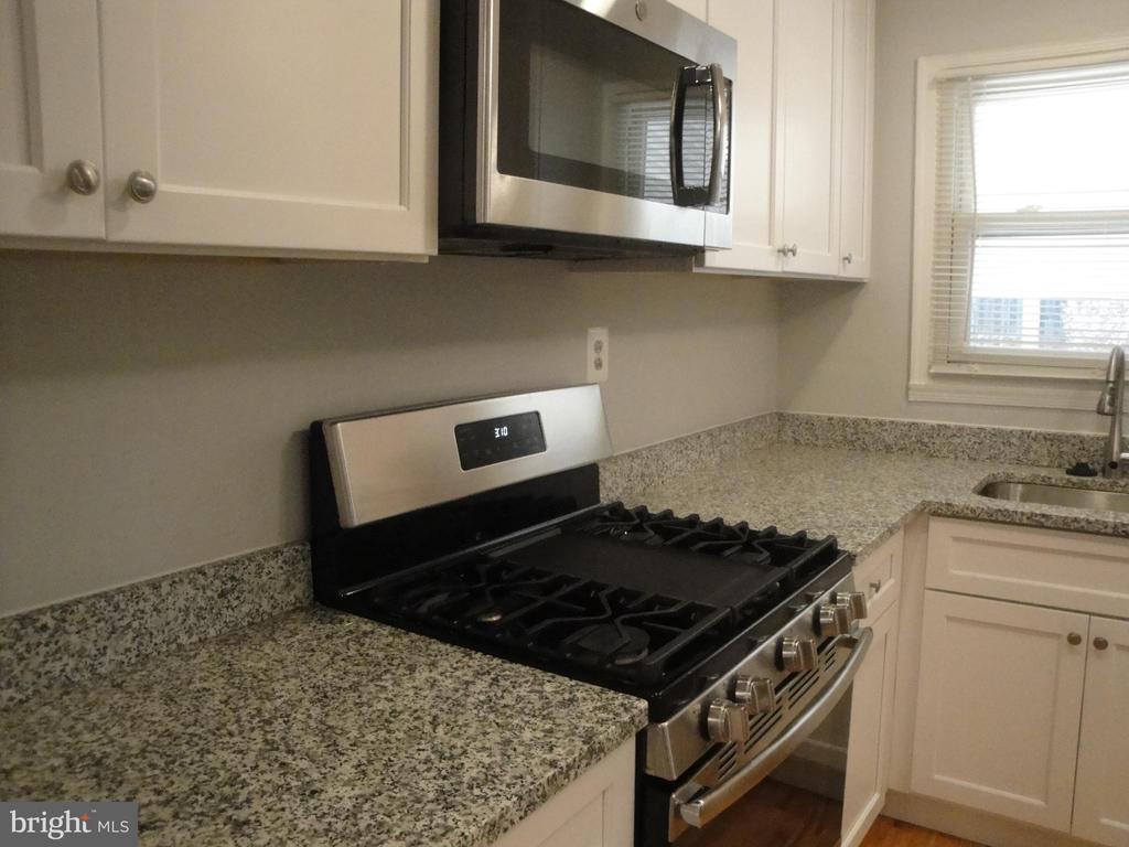 1825 OPALOCKA DR
