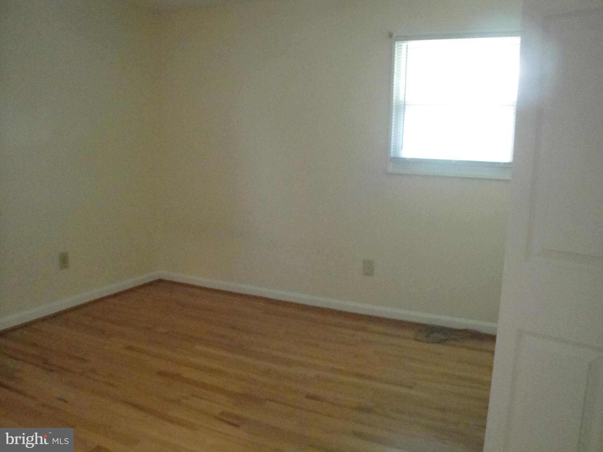 1825 OPALOCKA DR
