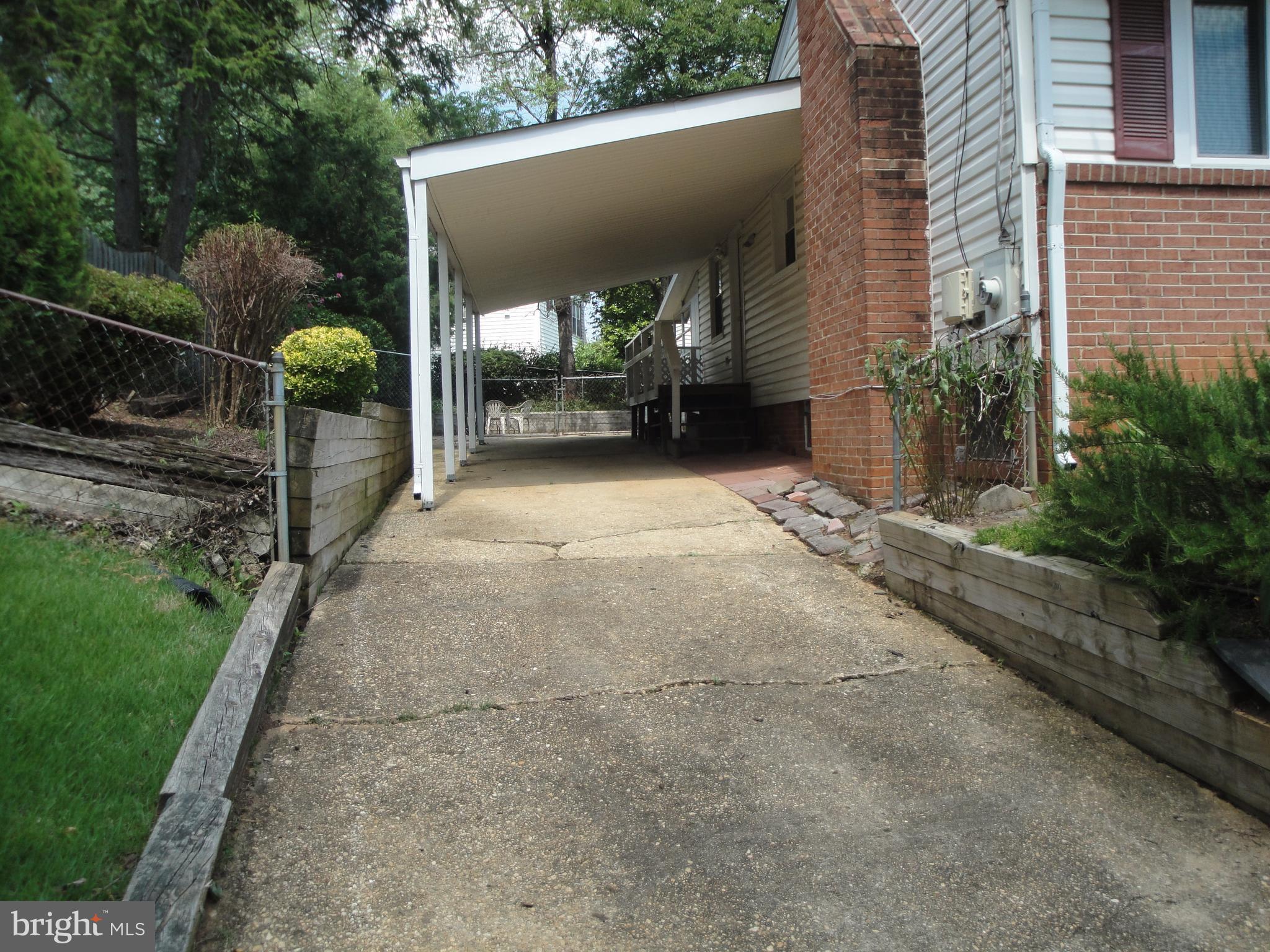 1825 OPALOCKA DR