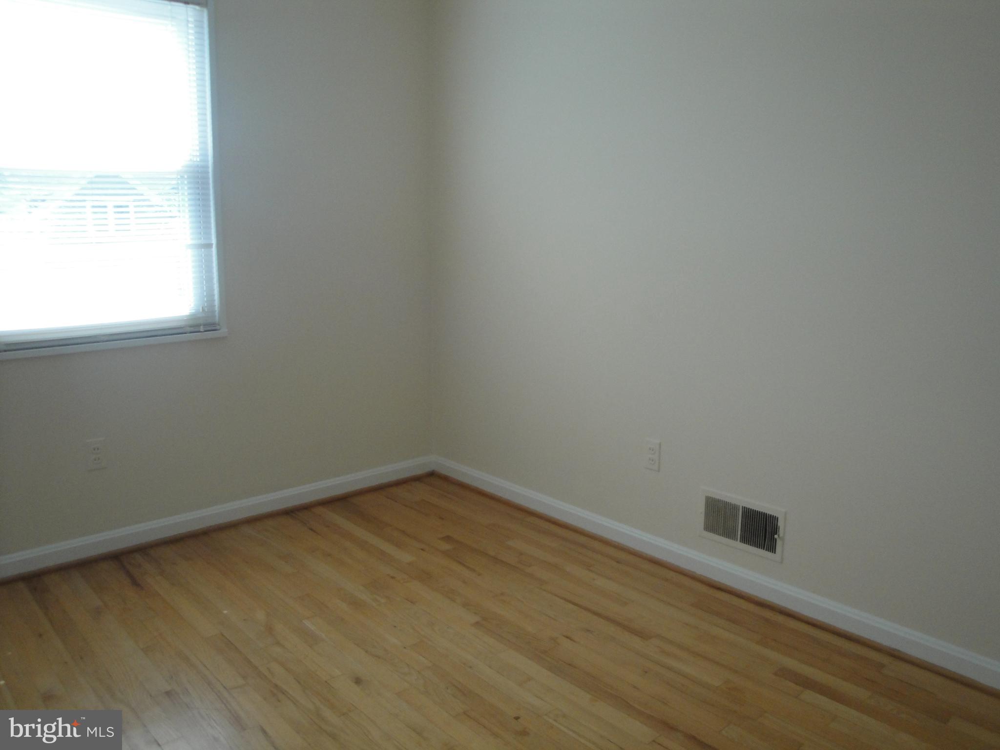 1825 OPALOCKA DR