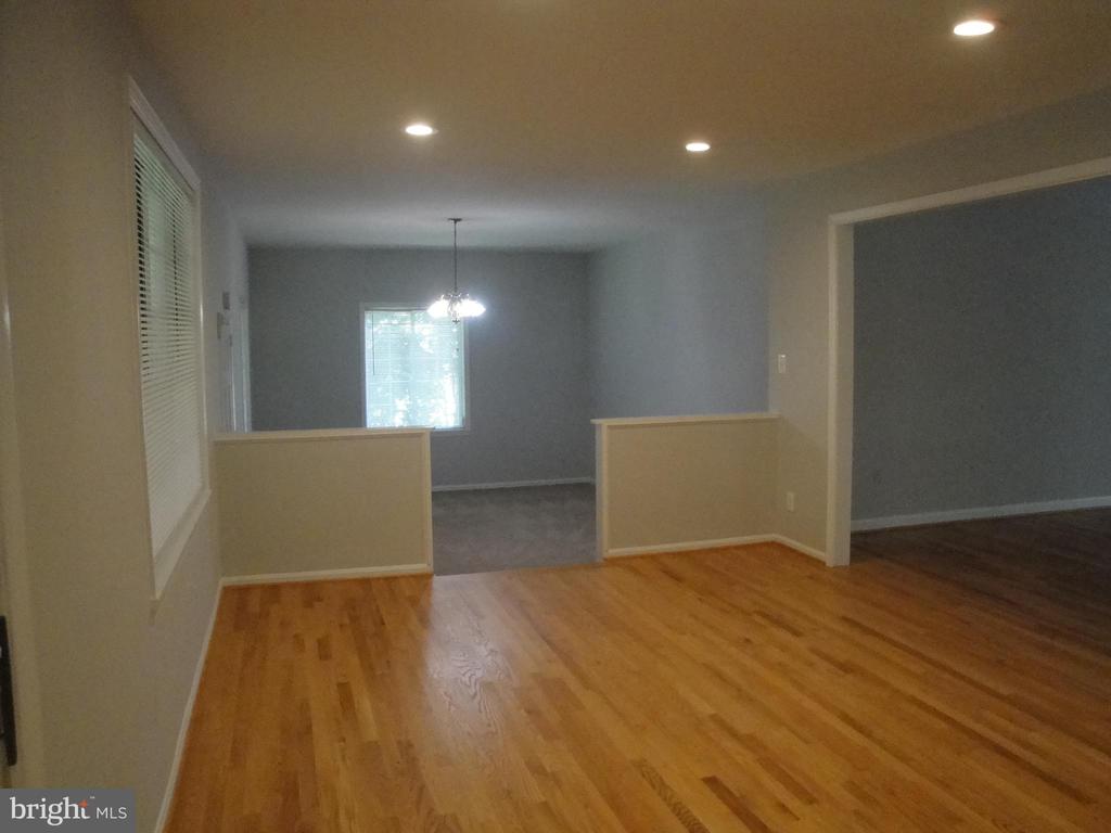1825 OPALOCKA DR