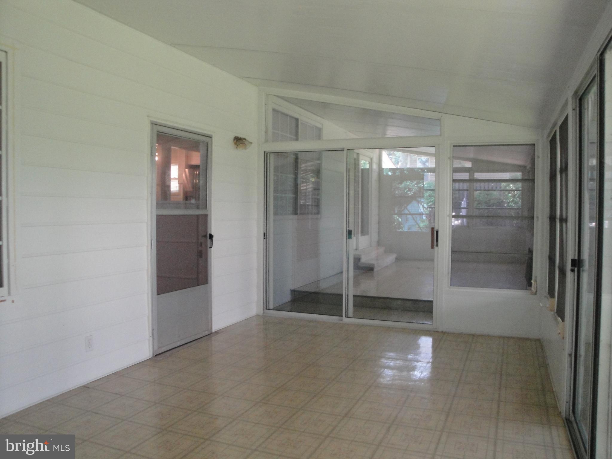 1825 OPALOCKA DR