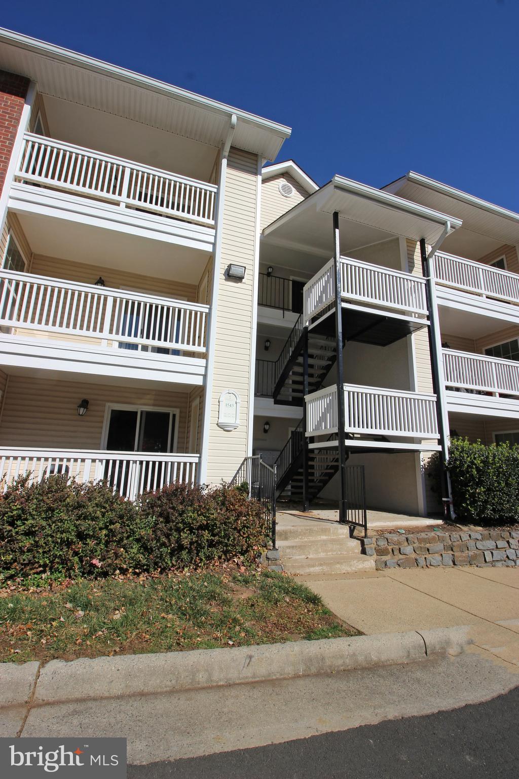 1543 LINCOLN WAY 201