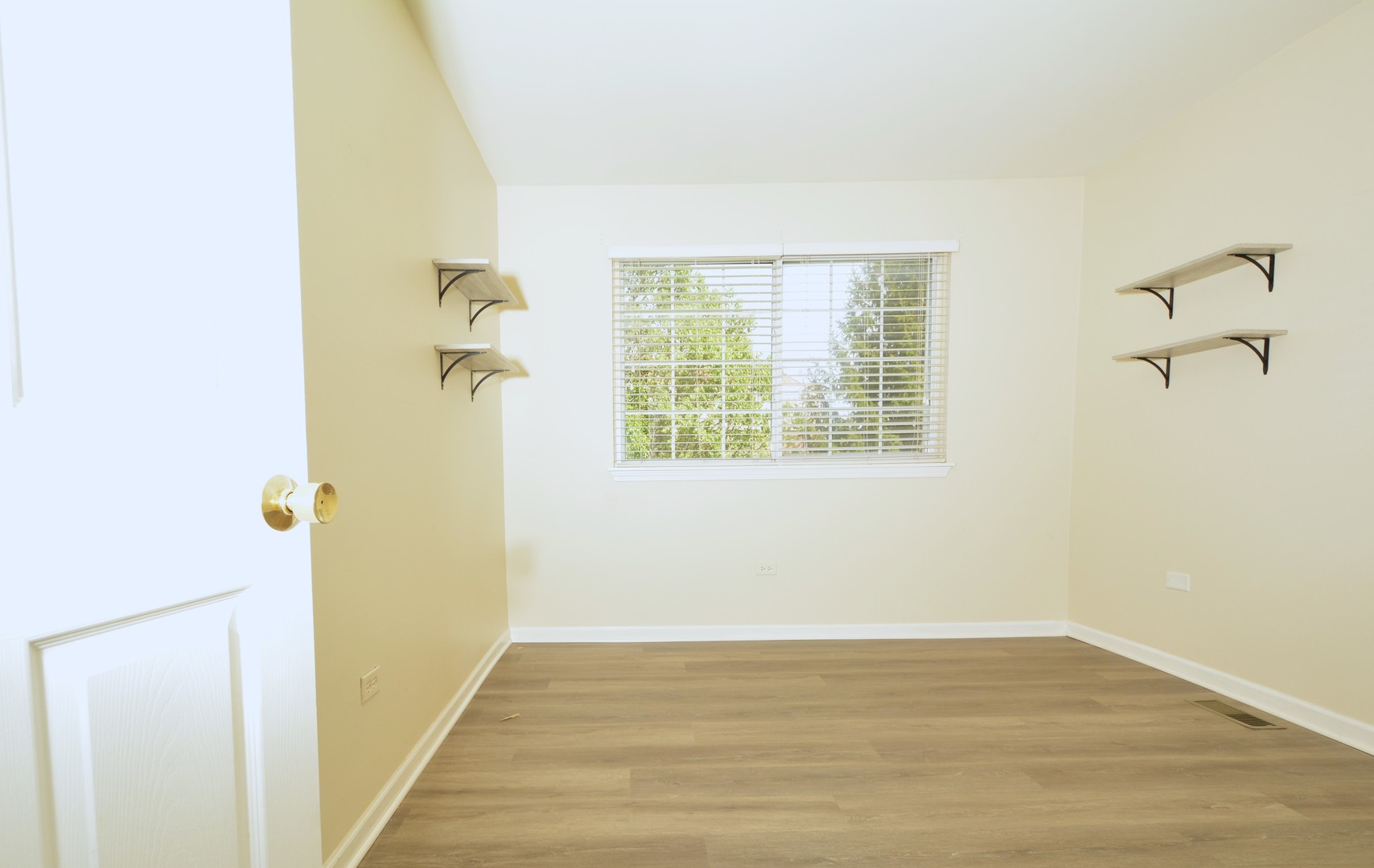 1604 Windward Court