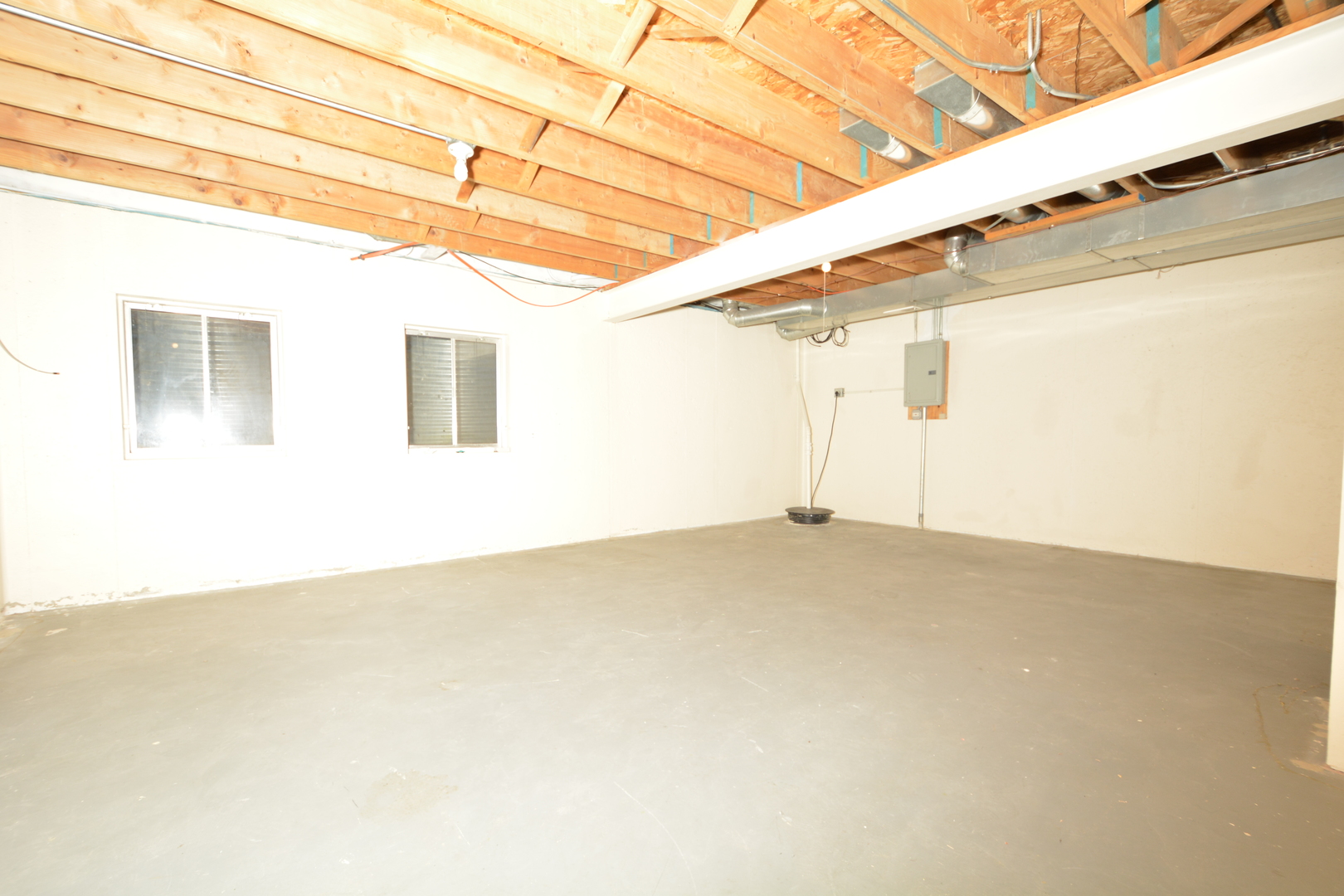 1604 Windward Court