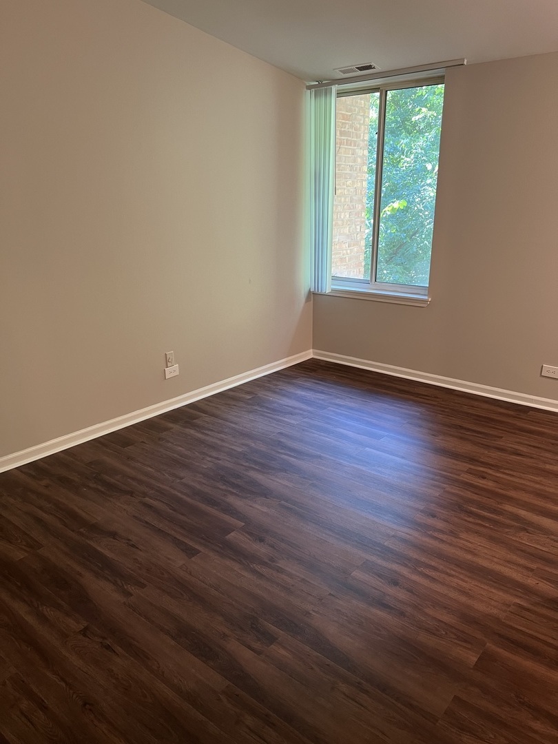 5904 Forest View Road Unit: 3F