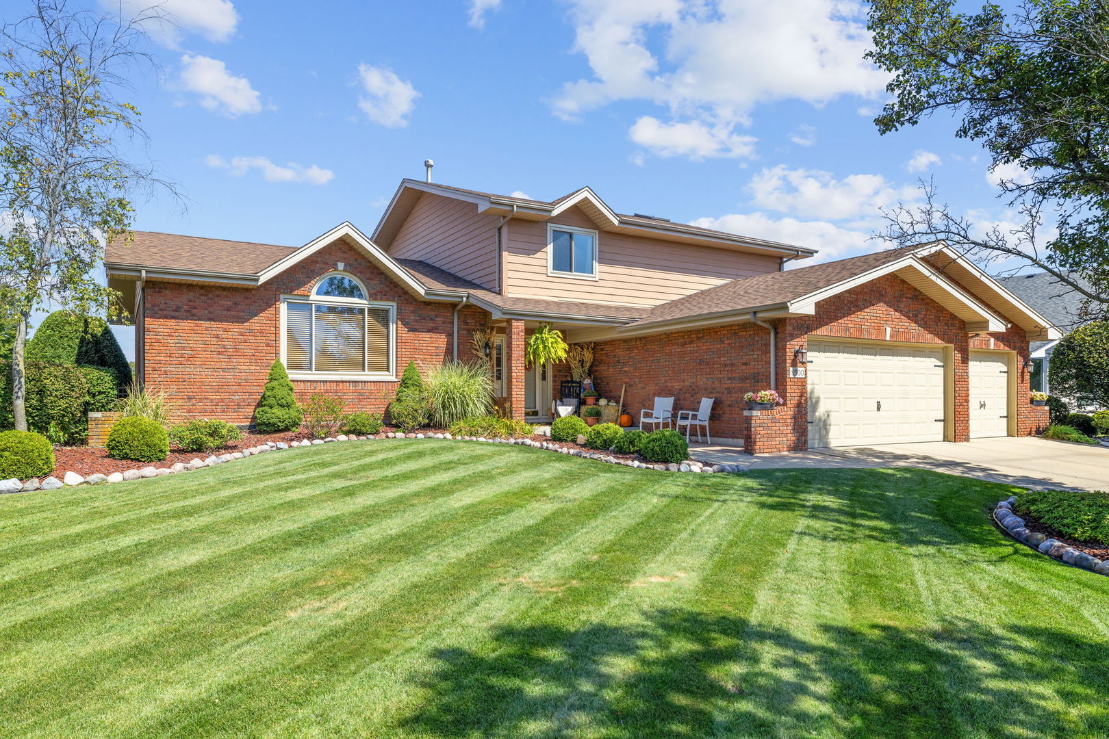 8500 Brookside Glen Drive