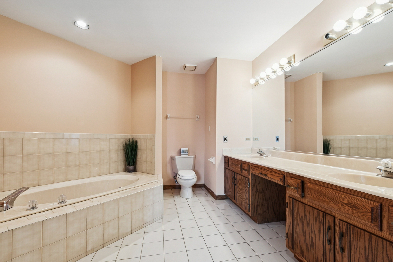 1429 Woodhollow Drive