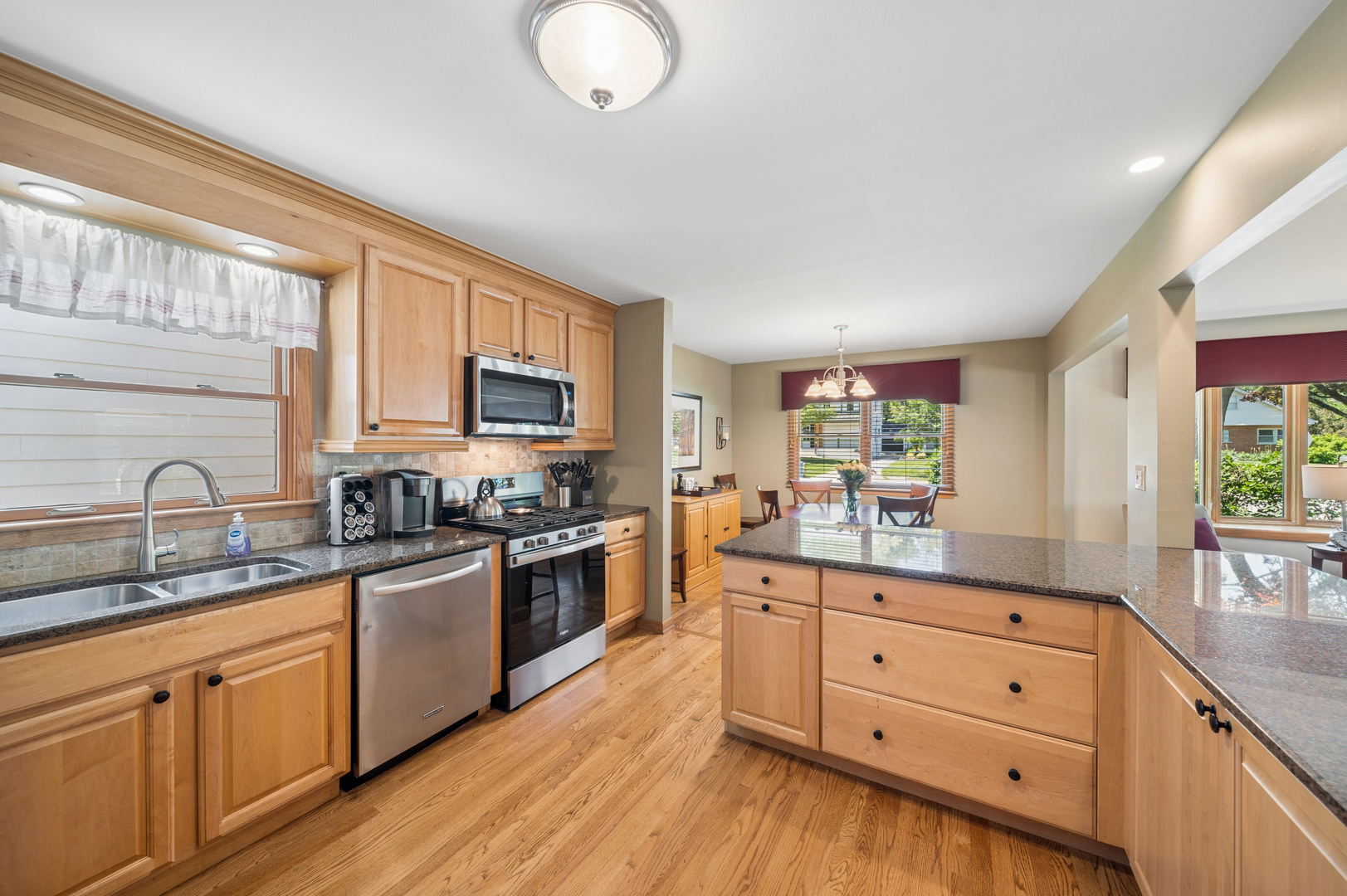 4405 Prospect Avenue