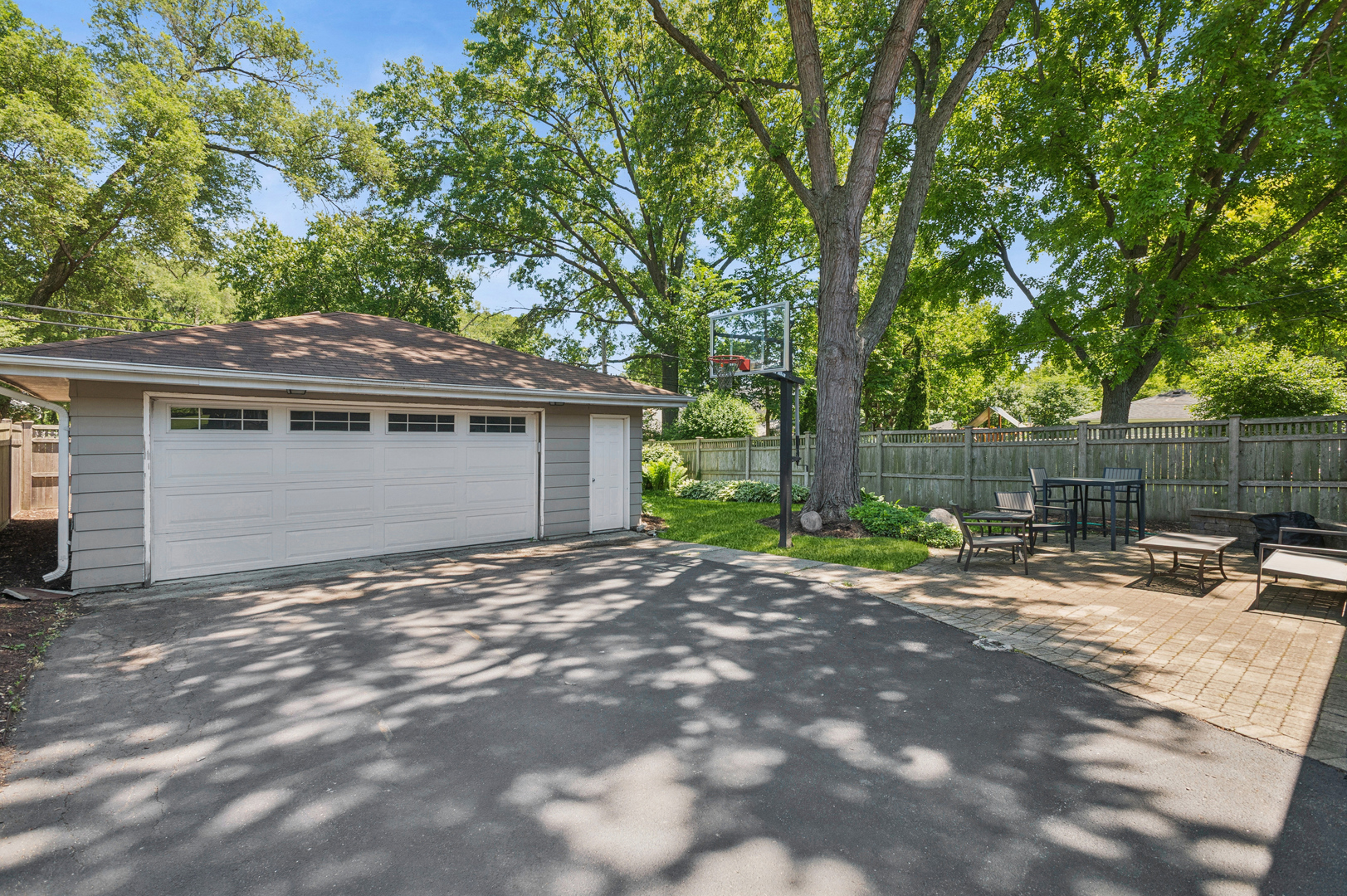 4405 Prospect Avenue