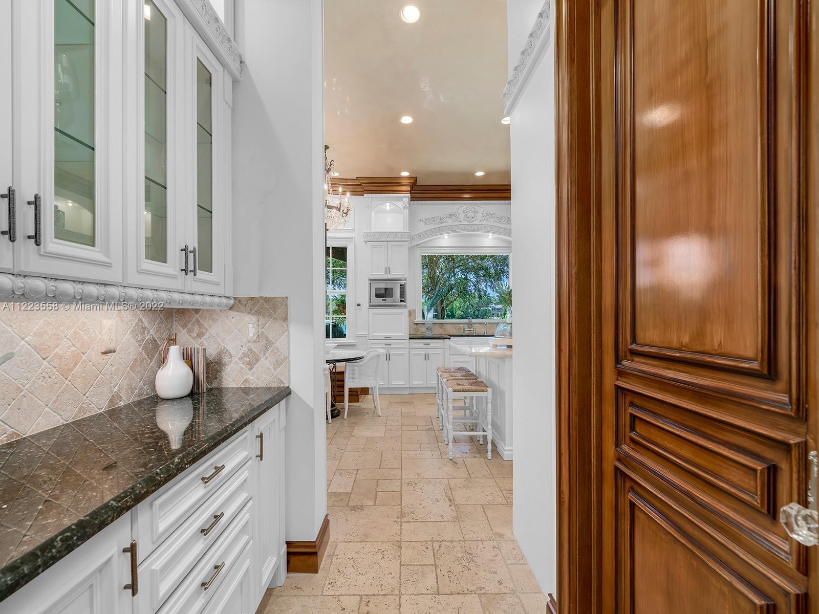 5300 SW 88th St
