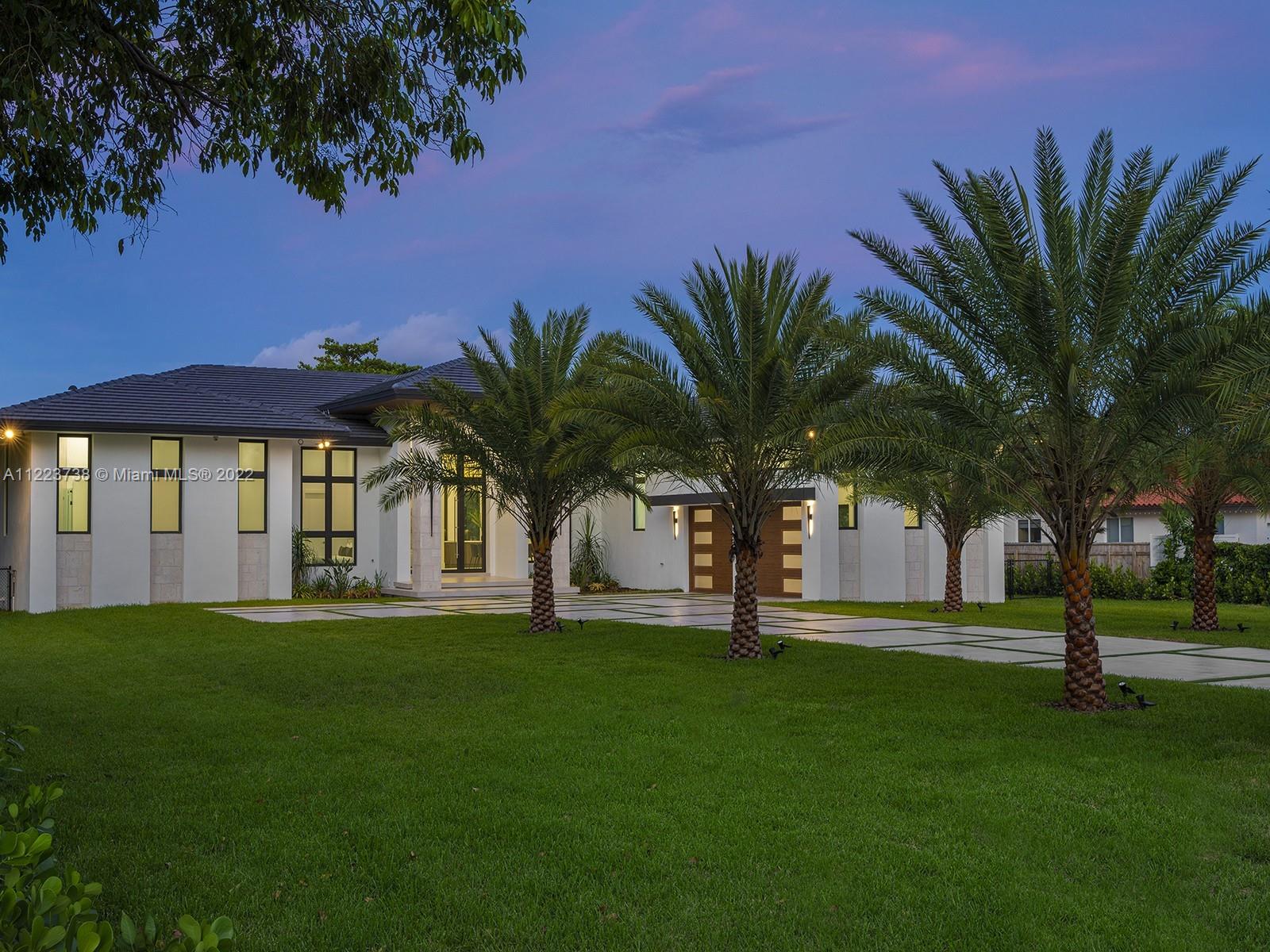 5941 SW 87th Ave