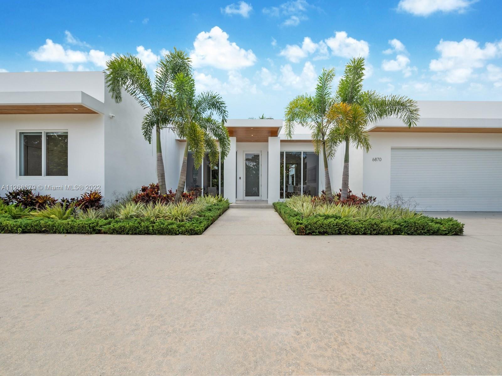 6870 SW 57th Ter