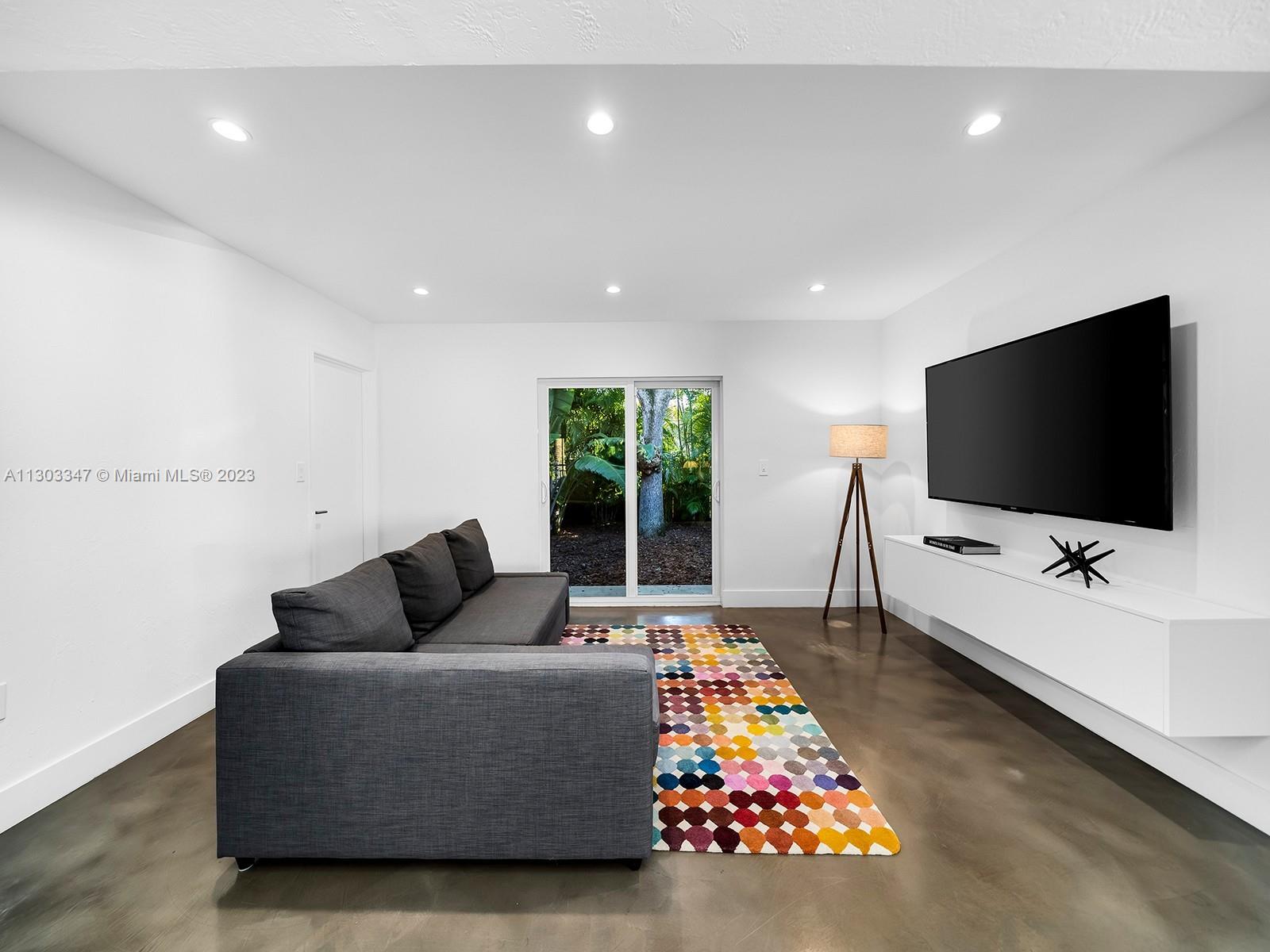 9030 SW 68th Ave