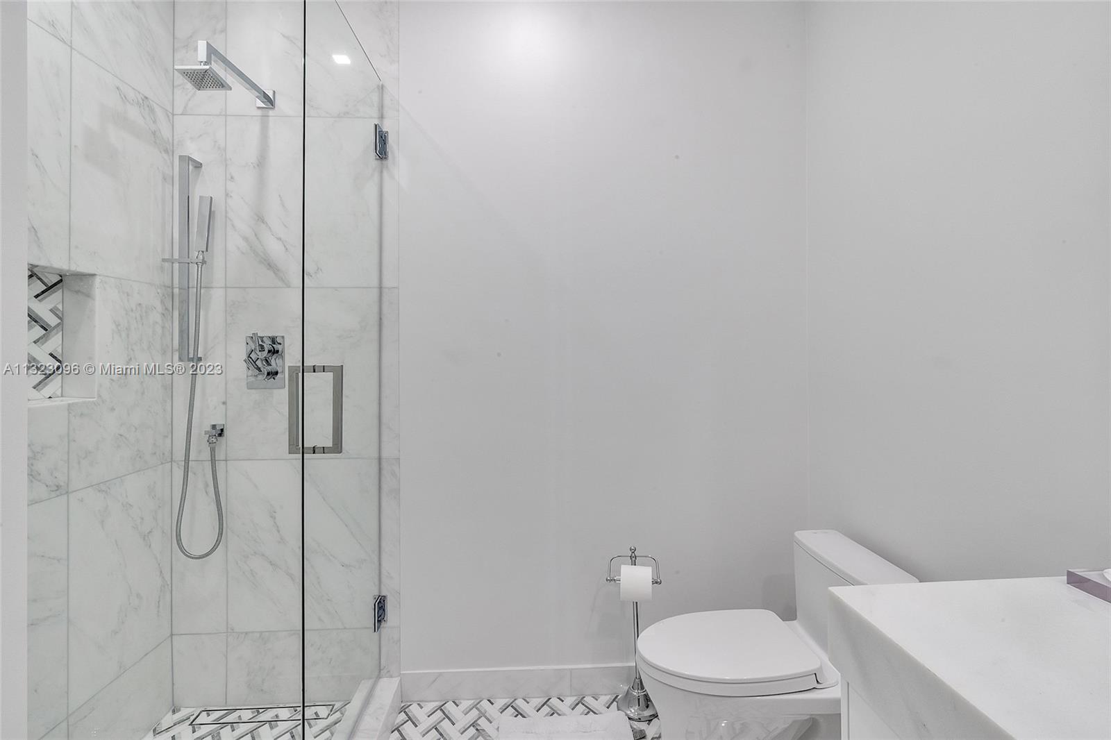 900 Brickell Key Blvd # 2402