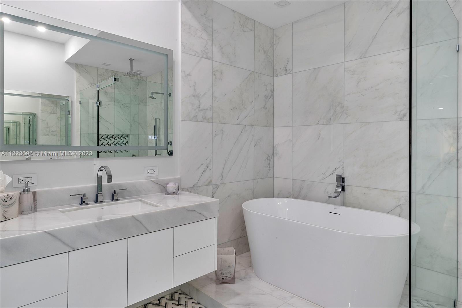 900 Brickell Key Blvd # 2402