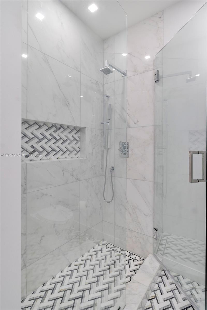900 Brickell Key Blvd # 2402