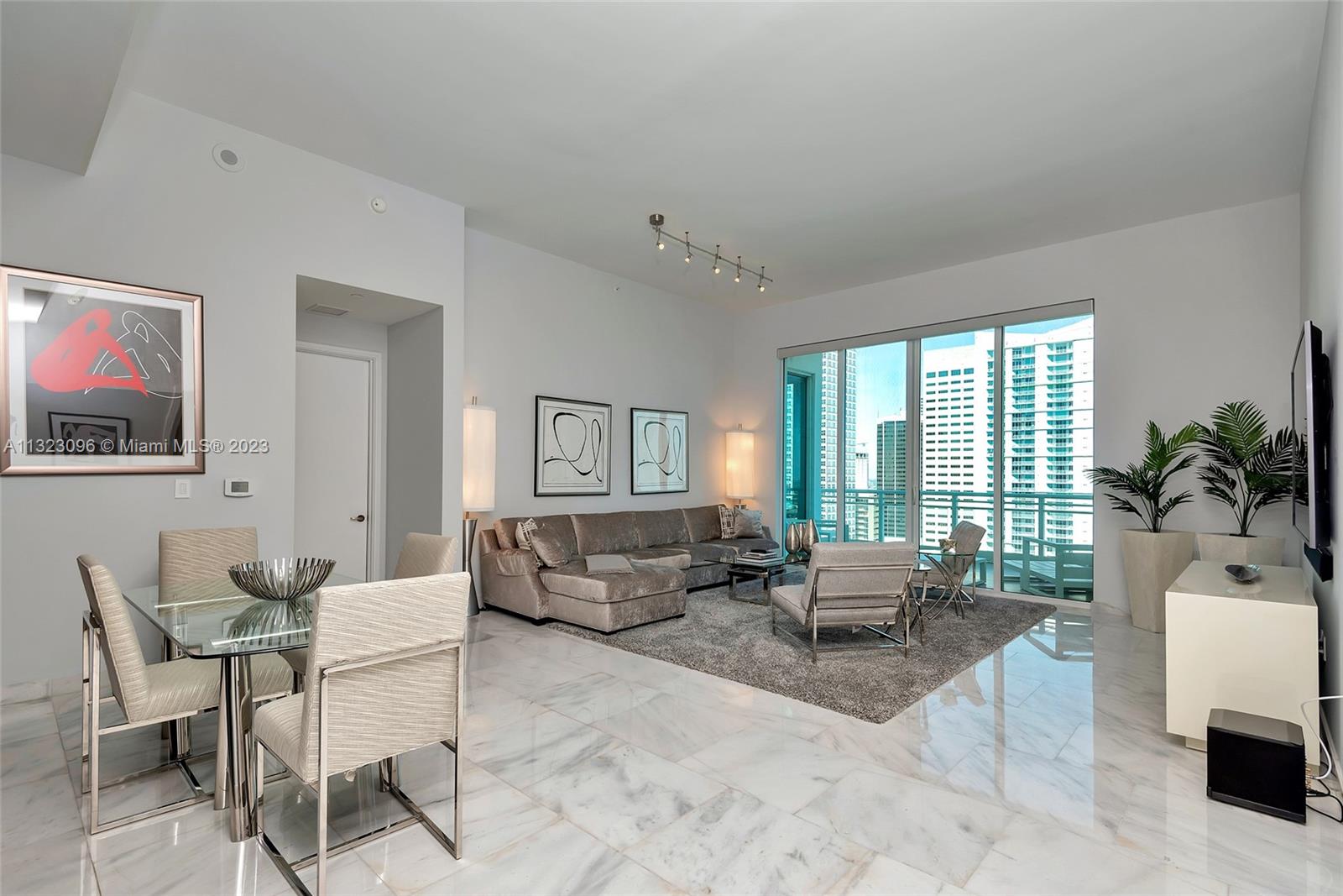900 Brickell Key Blvd # 2402