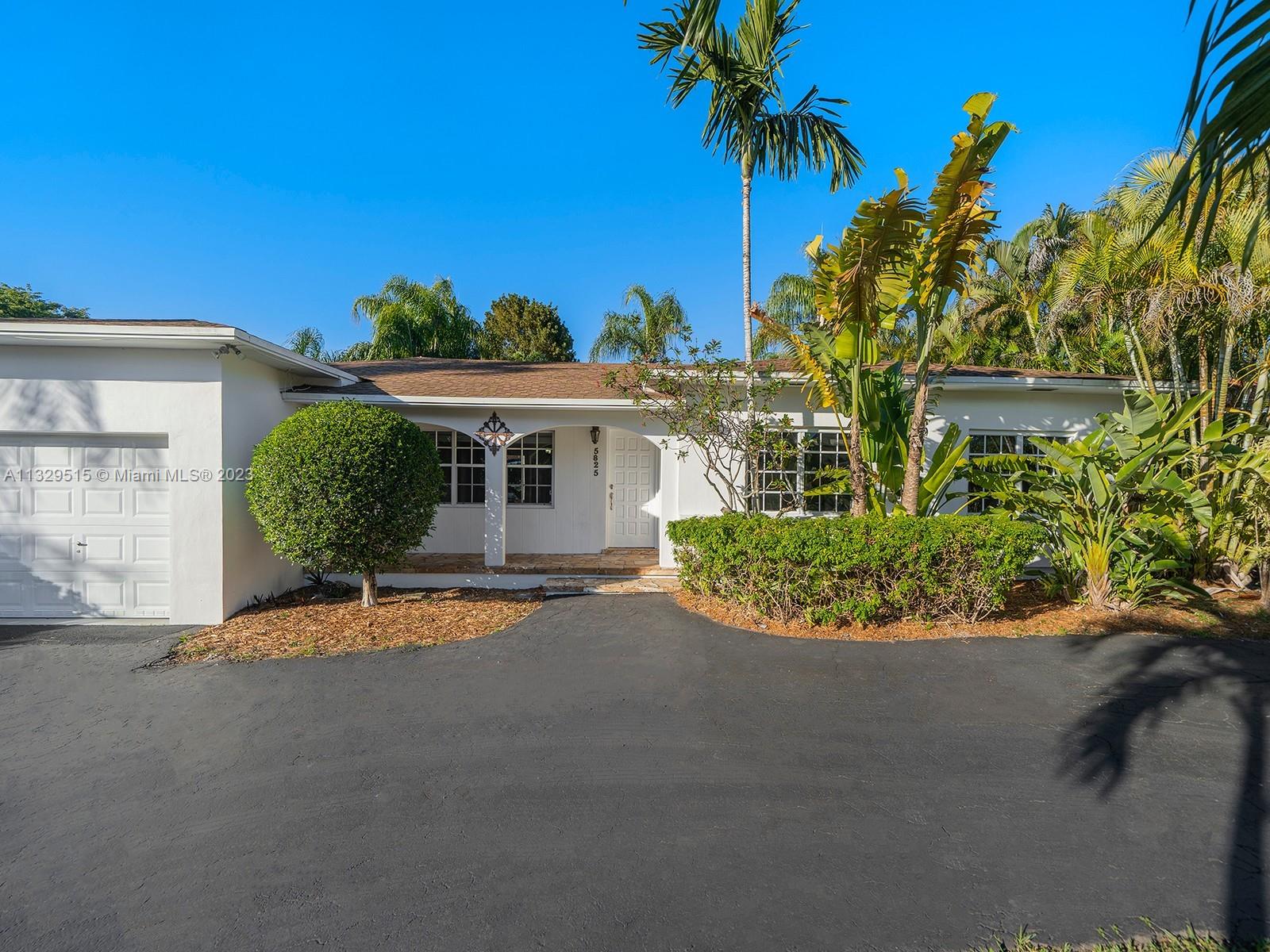 5825 SW 45th Ter