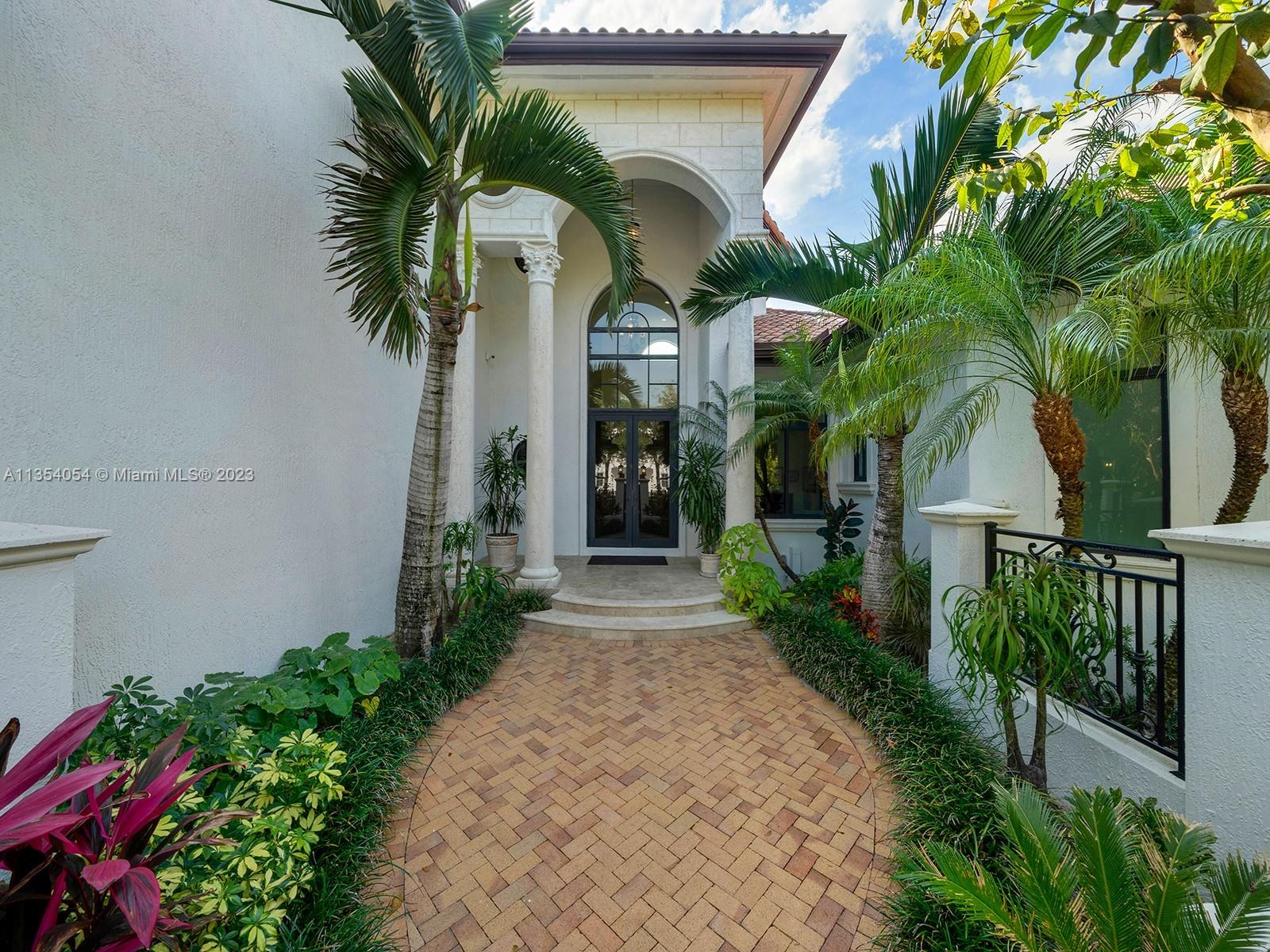 10800 SW 74th Ave