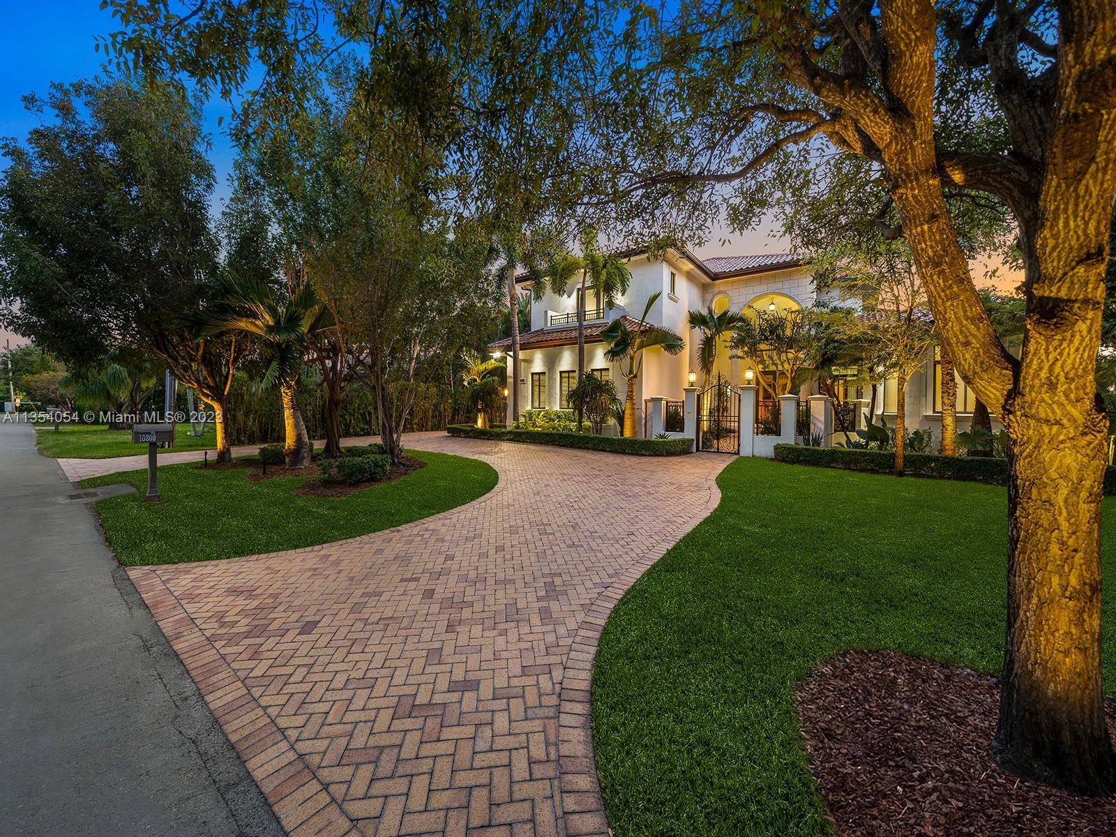 10800 SW 74th Ave