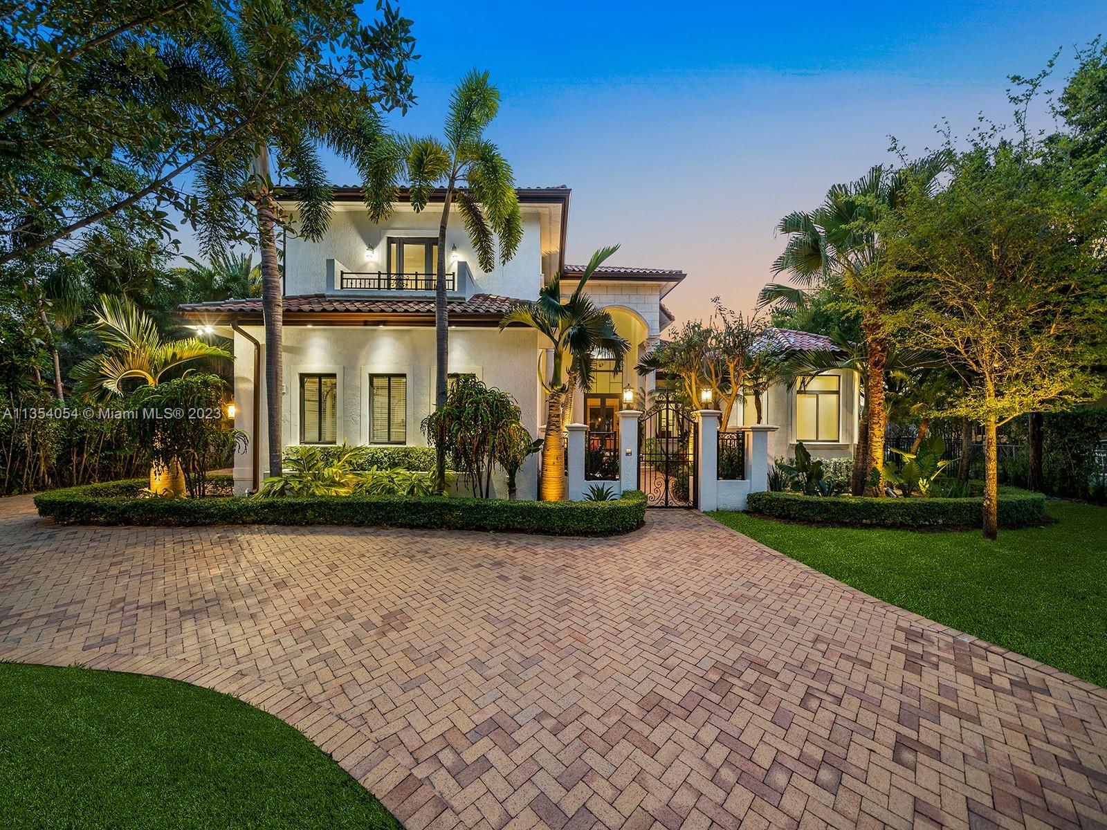 10800 SW 74th Ave