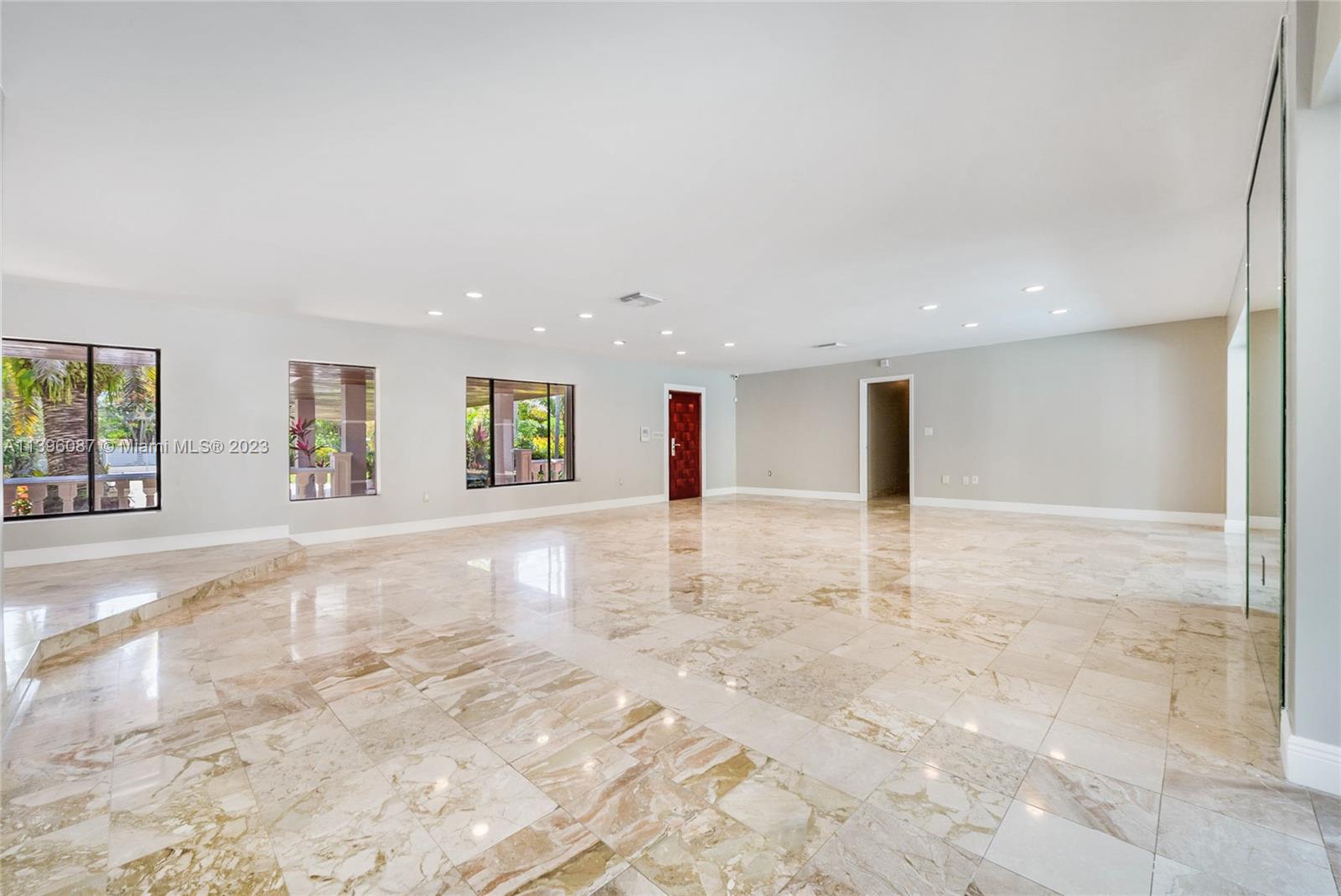 10750 SW 67th Ave
