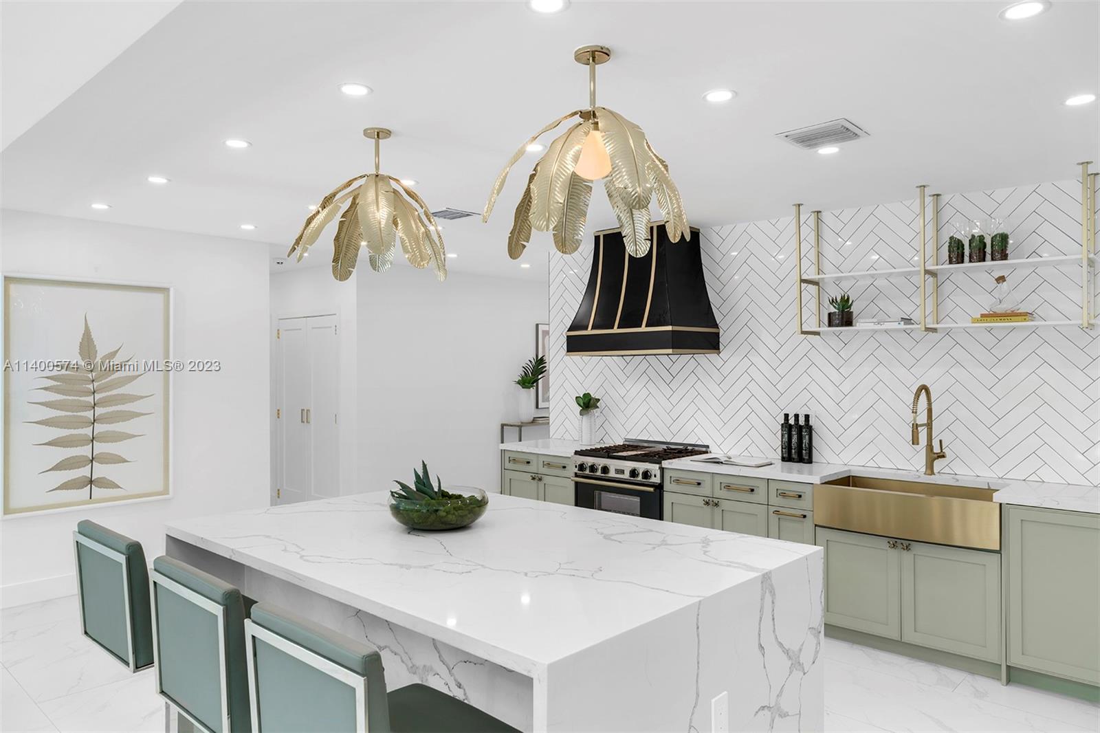 6855 SW 112th St