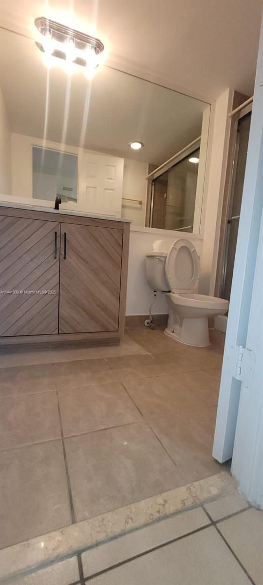 6901 Environ Blvd # 4D