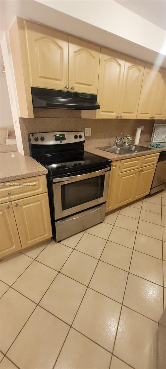 6901 Environ Blvd # 4D