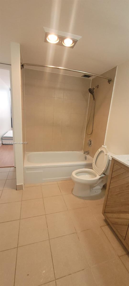 6901 Environ Blvd # 4D