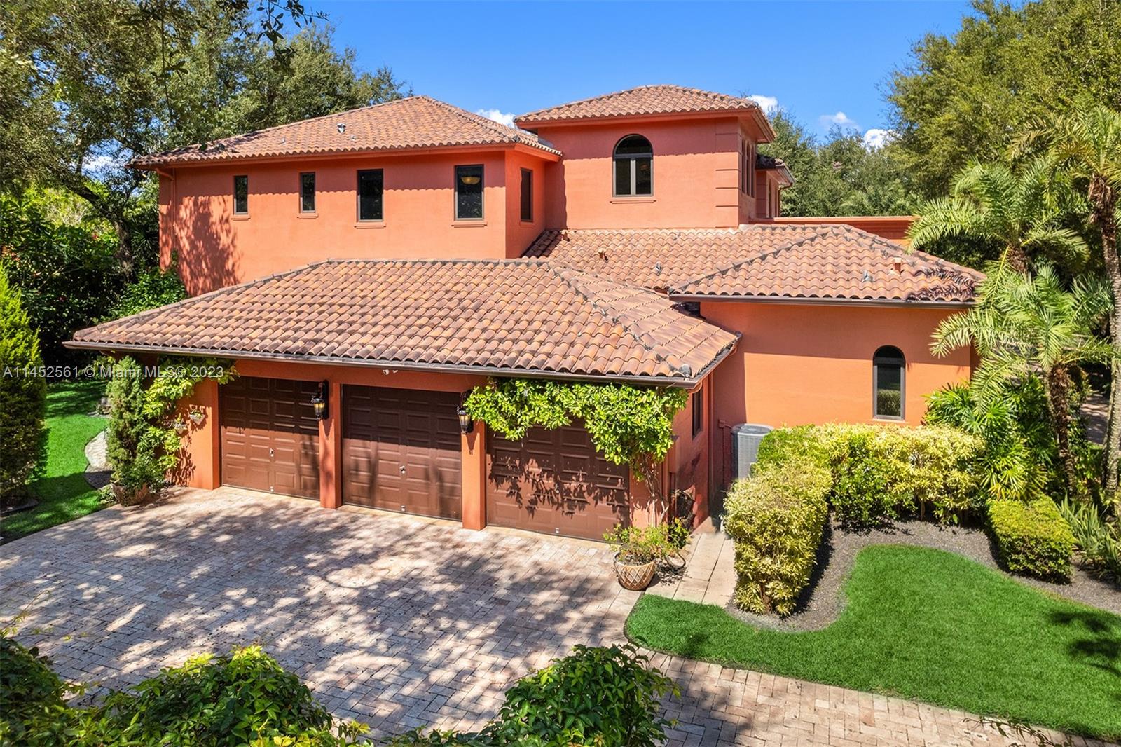 6600 Chapman Field Dr