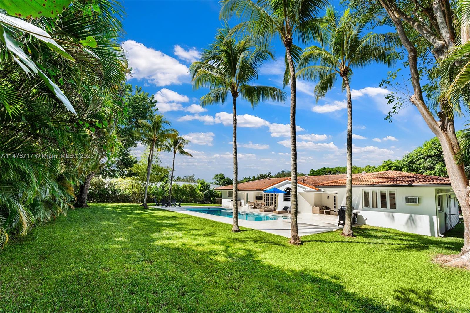 6860 SW 99th Ter