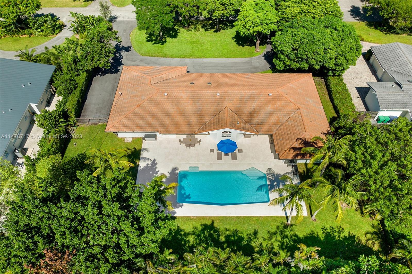6860 SW 99th Ter