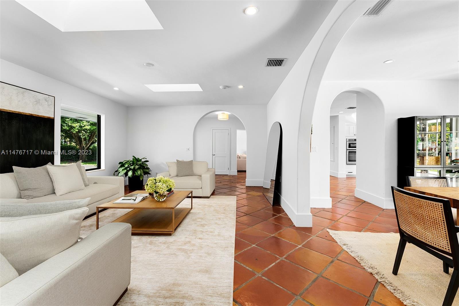 6860 SW 99th Ter