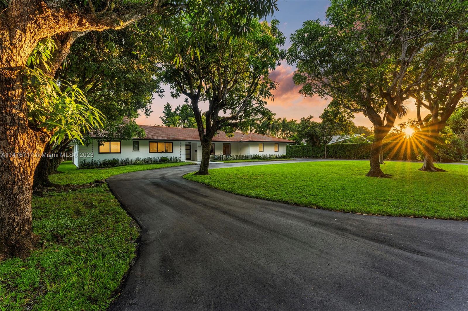 6860 SW 99th Ter