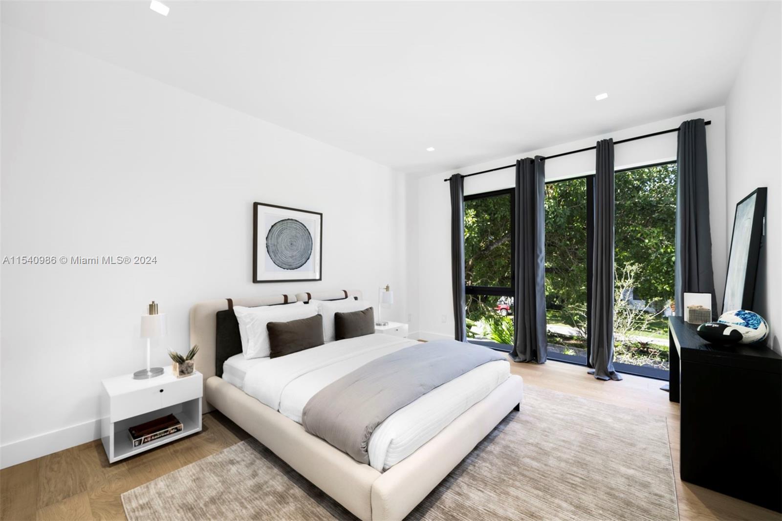 9595 SW 72 Ct
