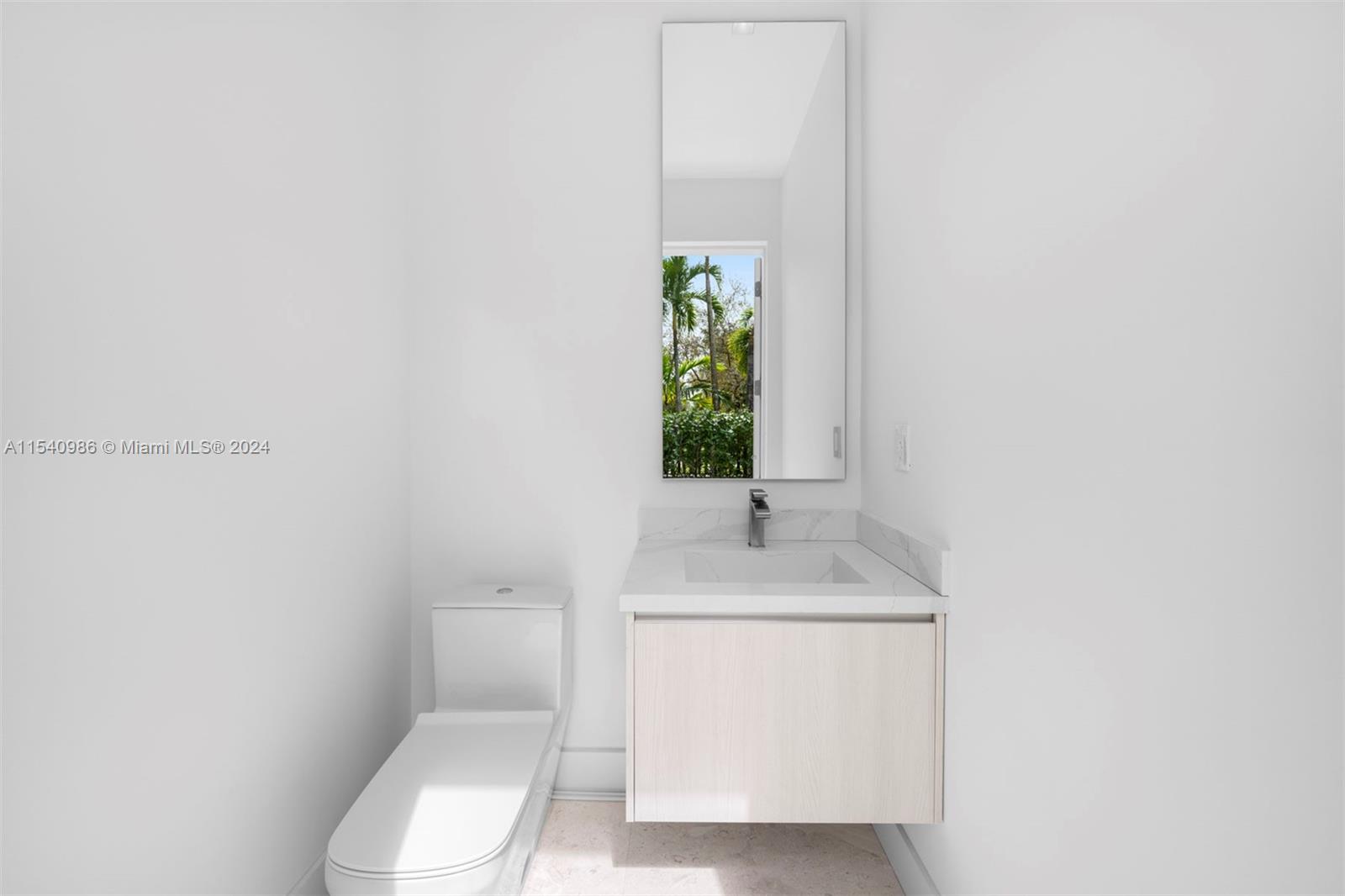 9595 SW 72 Ct
