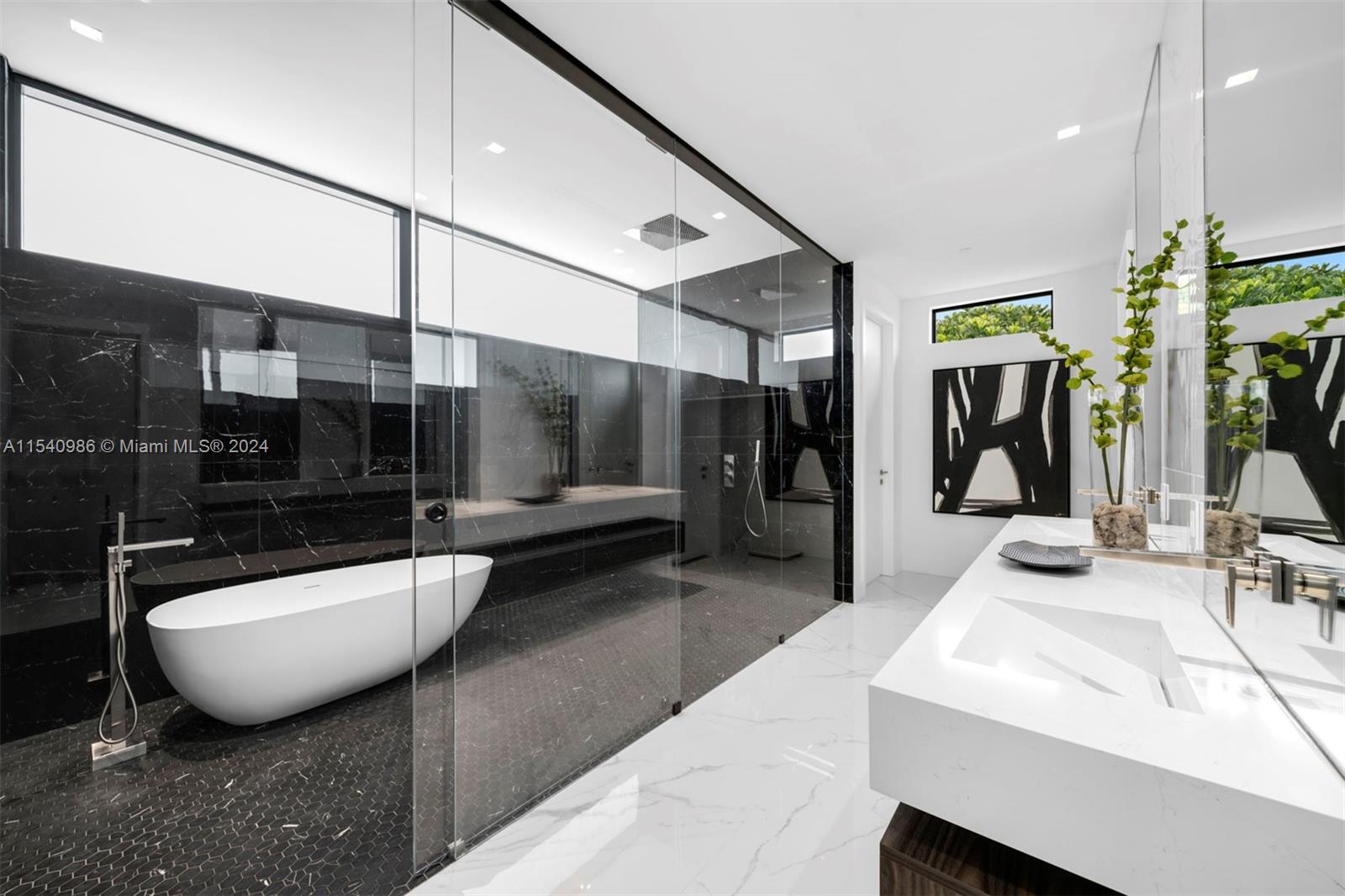 9595 SW 72 Ct