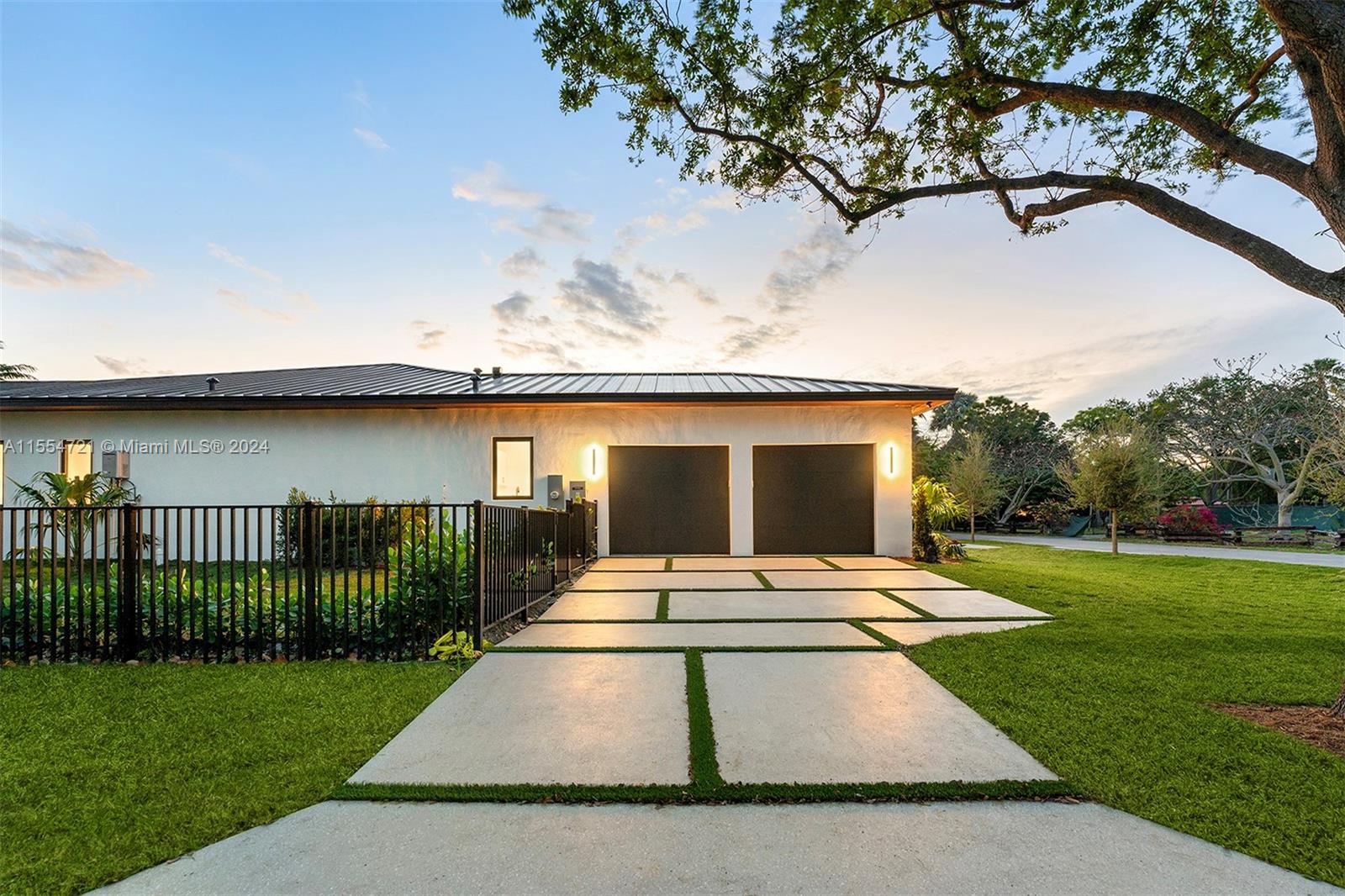 8000 SW 135th St