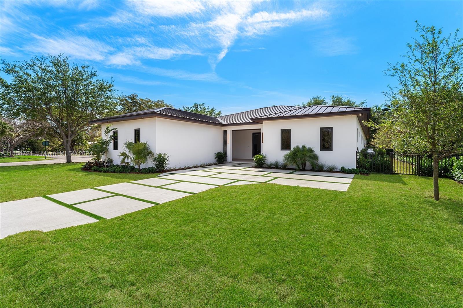 8000 SW 135th St